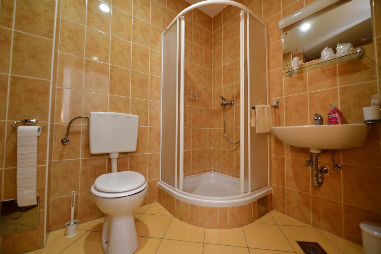 Apartman Miran Ossero Esterno foto